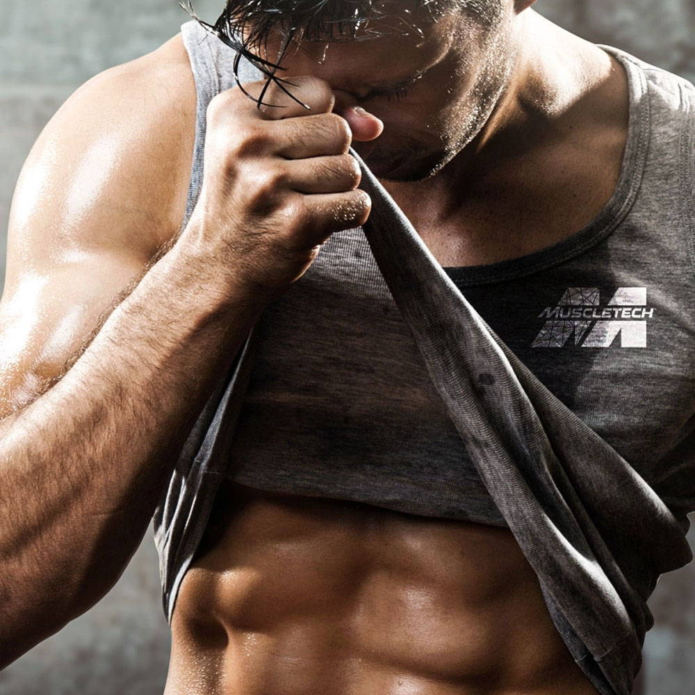 MuscleTech Athlete: Michael Dean doing barbell rows